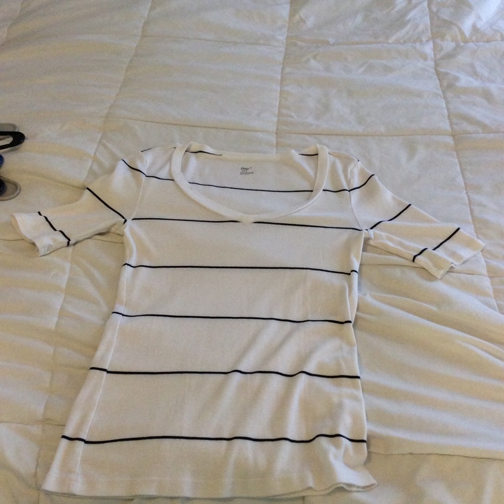 Gap brand shirt